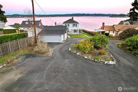 5762 Chico Way NW Bremerton WA 98312