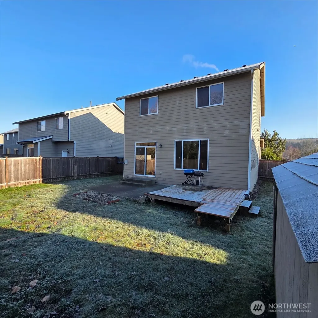 1605 Riddell Avenue NE Orting WA 98360