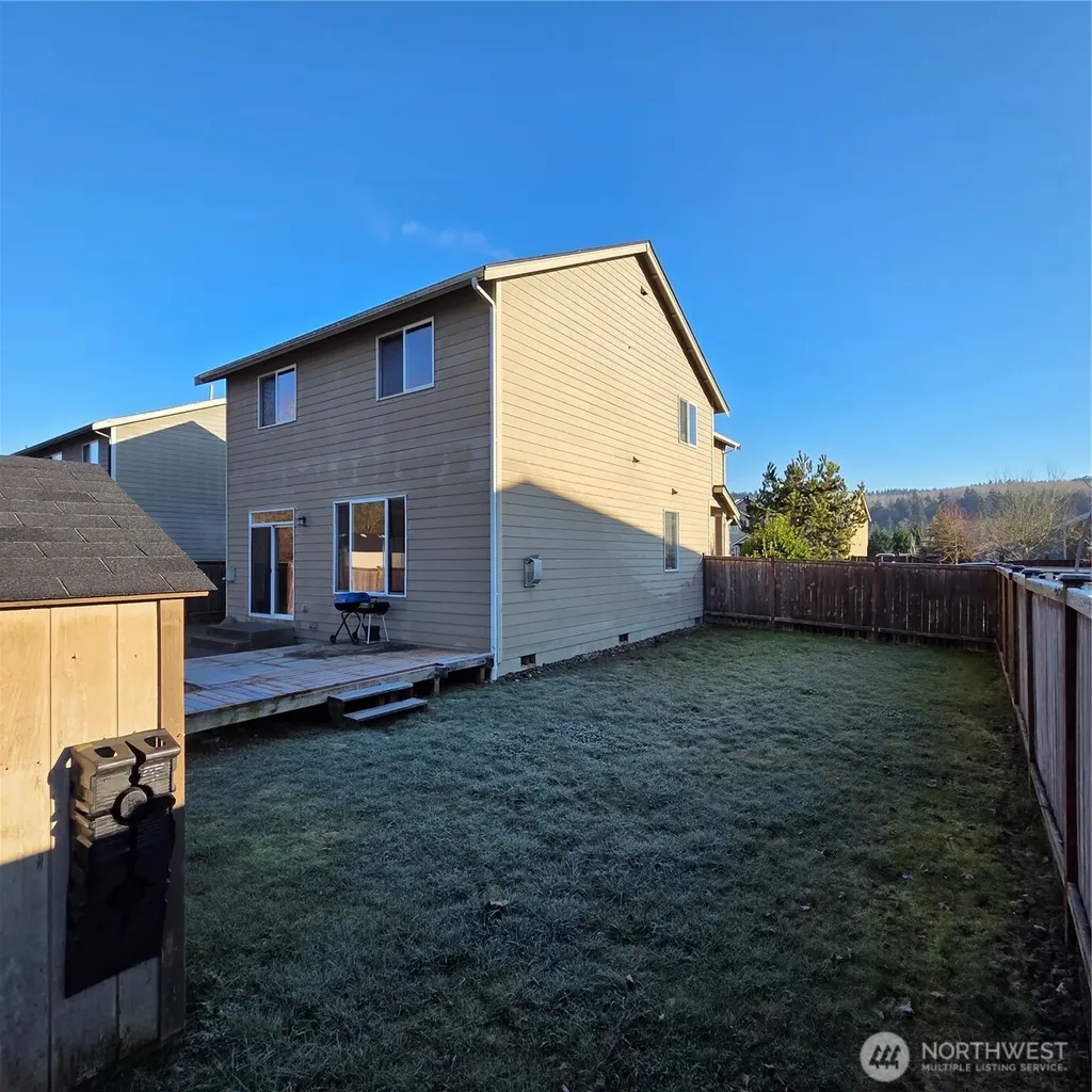 1605 Riddell Avenue NE Orting WA 98360