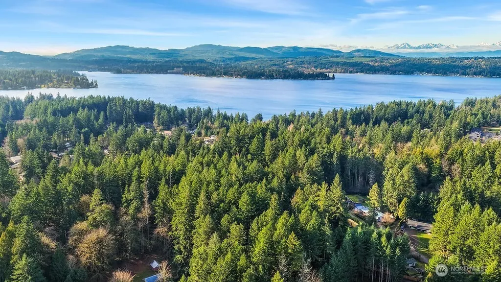 6190 Holland Road NW Bremerton WA 98311