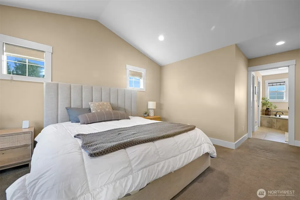 109 W 2nd Street Nooksack WA 98276