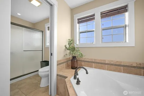 109 W 2nd Street Nooksack WA 98276