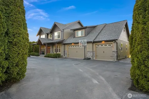 109 W 2nd Street Nooksack WA 98276