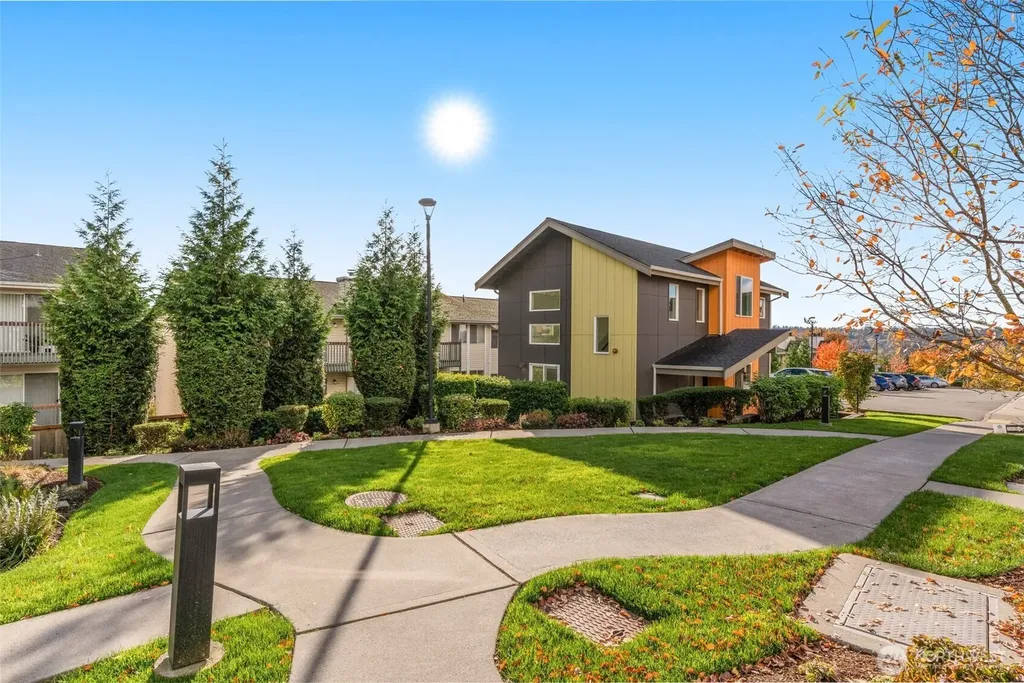 6013 S 127th Lane Seattle WA 98178