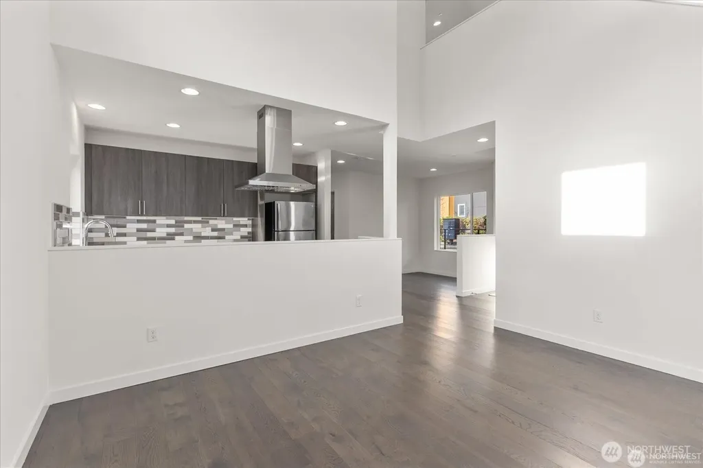 6013 S 127th Lane Seattle WA 98178