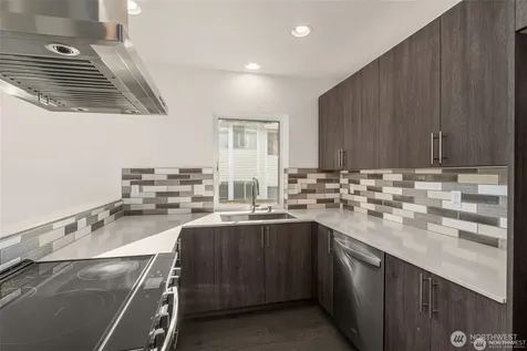 6013 S 127th Lane Seattle WA 98178