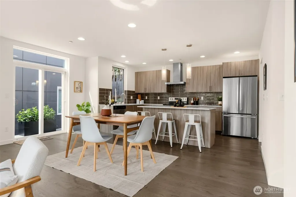 6012 S 127th Lane Seattle WA 98178