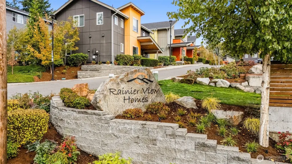 6012 S 127th Lane Seattle WA 98178