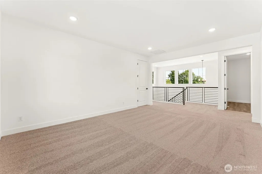 2216 Oak Court Milton WA 98354