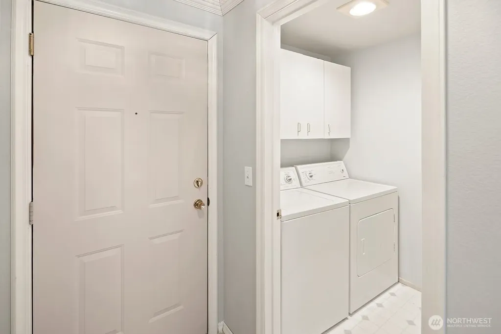 2244 13th Avenue W Seattle WA 98119