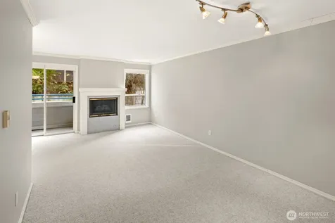 2244 13th Avenue W Seattle WA 98119