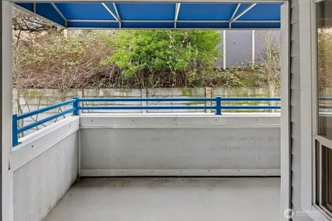 2244 13th Avenue W Seattle WA 98119