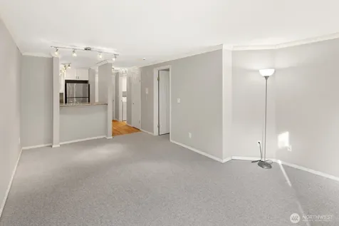 2244 13th Avenue W Seattle WA 98119