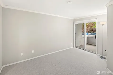 2244 13th Avenue W Seattle WA 98119
