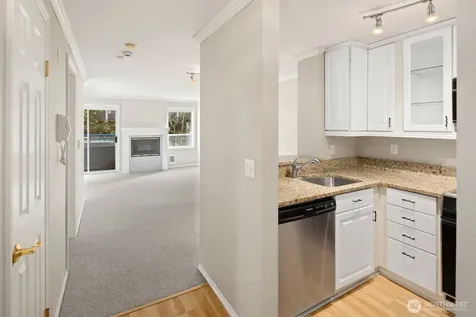 2244 13th Avenue W Seattle WA 98119