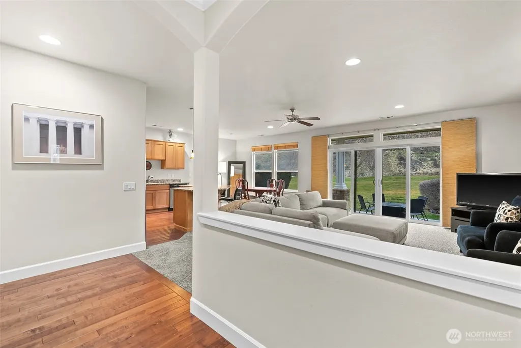 9270 Canyon Drive NW Quincy WA 98848