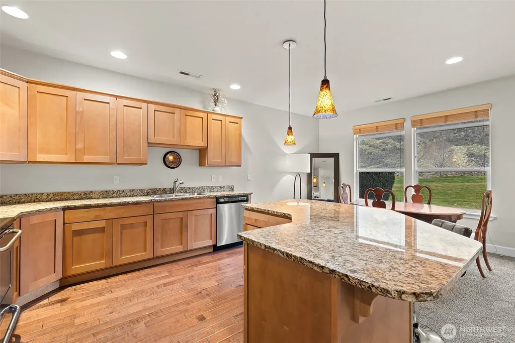 9270 Canyon Drive NW Quincy WA 98848