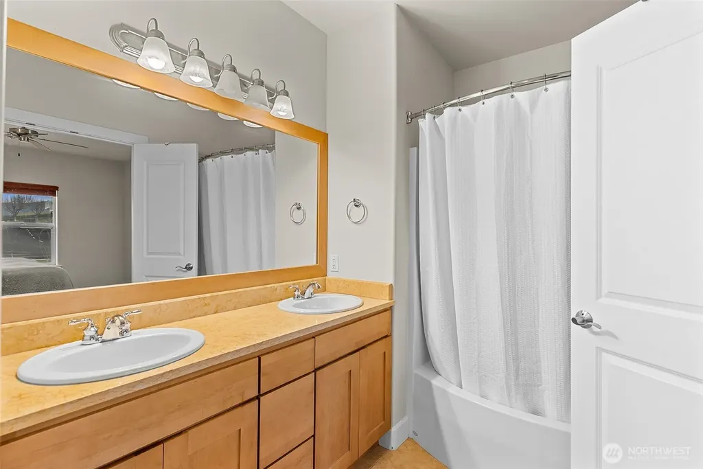 9270 Canyon Drive NW Quincy WA 98848