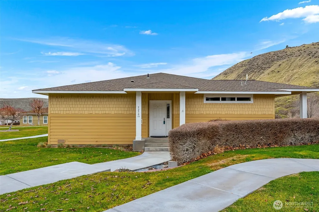 9270 Canyon Drive NW Quincy WA 98848