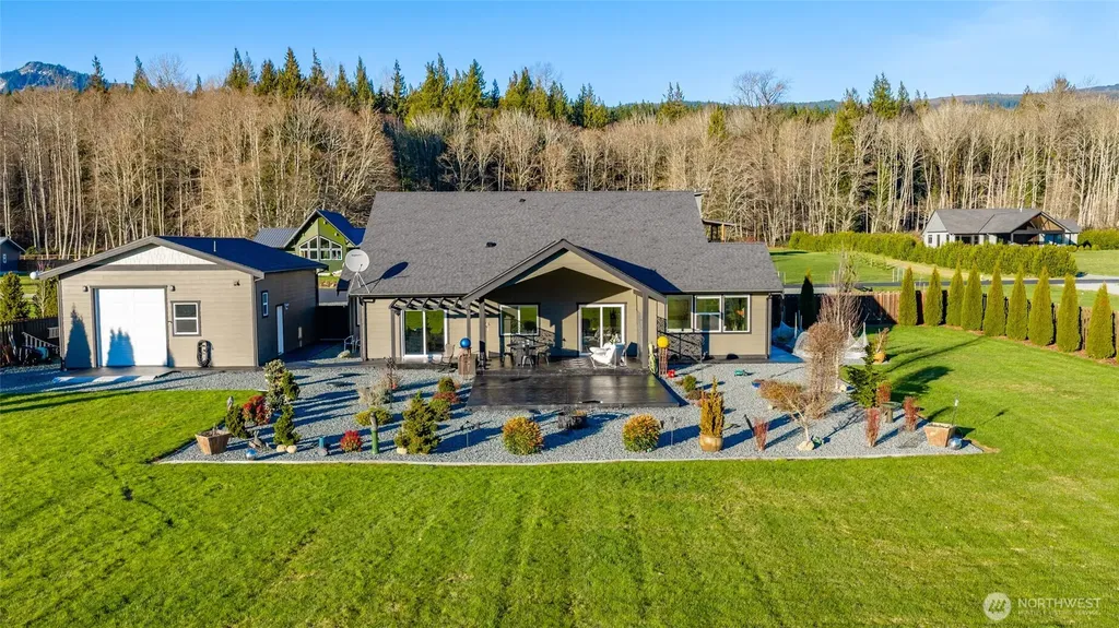 7420 Windsong Lane Sedro Woolley WA 98284