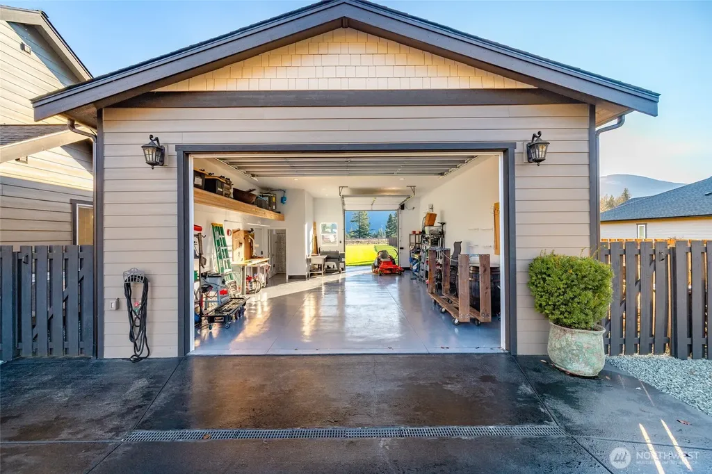 7420 Windsong Lane Sedro Woolley WA 98284