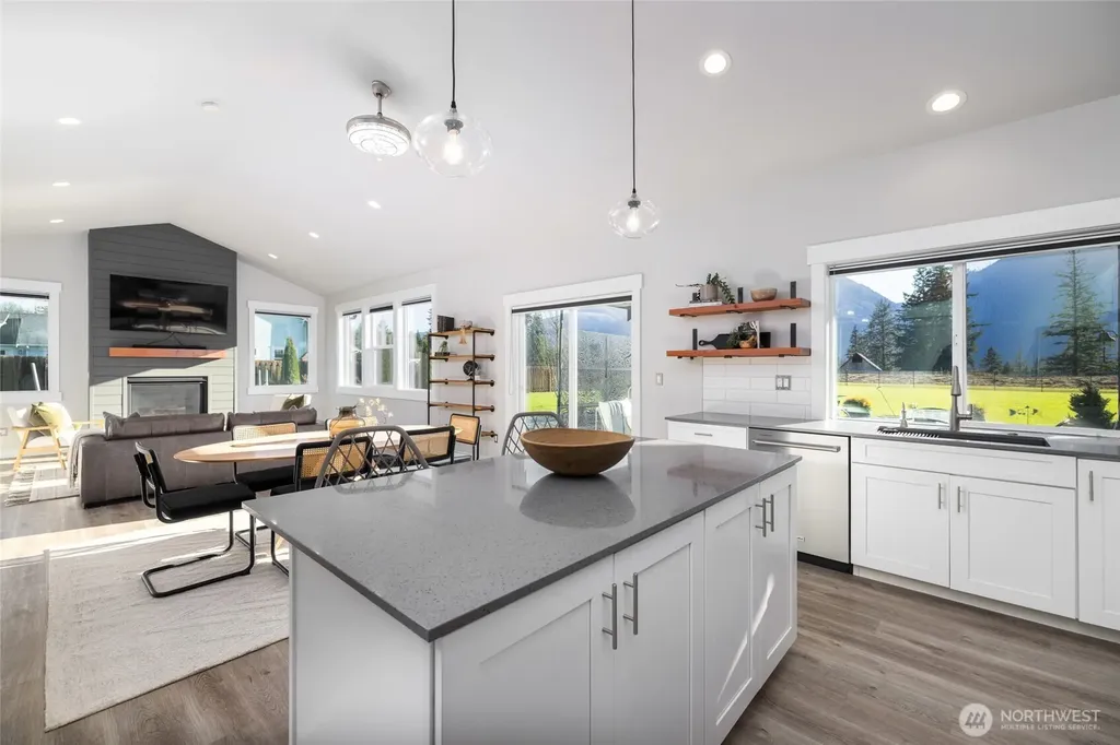 7420 Windsong Lane Sedro Woolley WA 98284