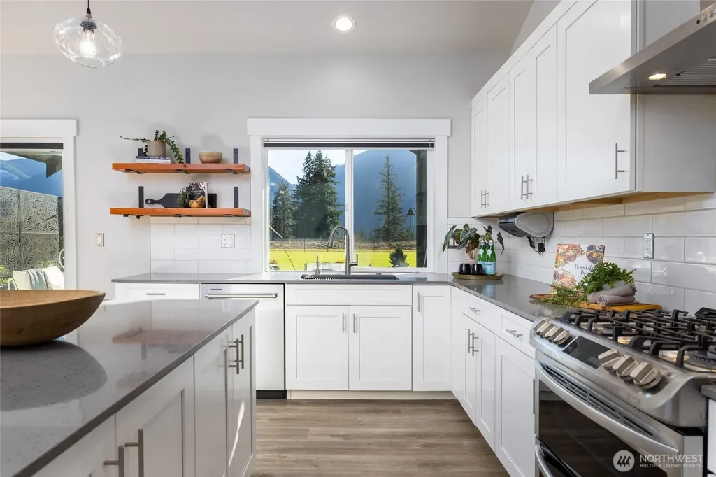 7420 Windsong Lane Sedro Woolley WA 98284