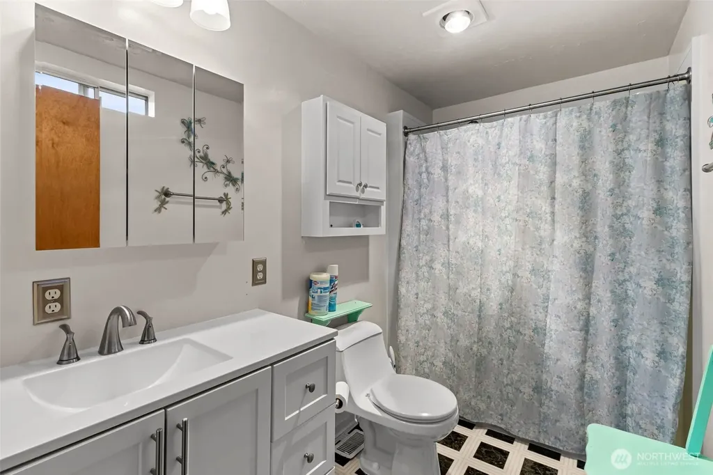 4100 Dent Road SW Olympia WA 98512