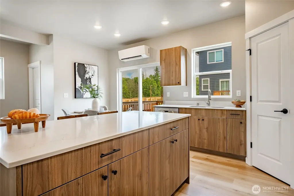 2966 Sweet Gum Loop Blaine WA 98230