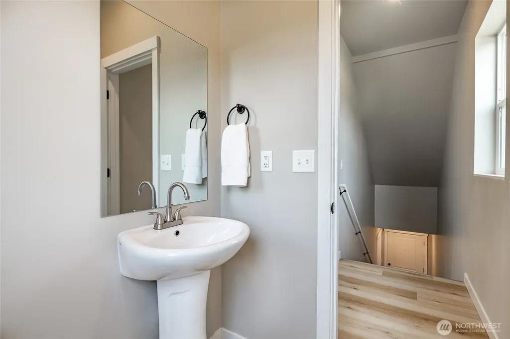2966 Sweet Gum Loop Blaine WA 98230