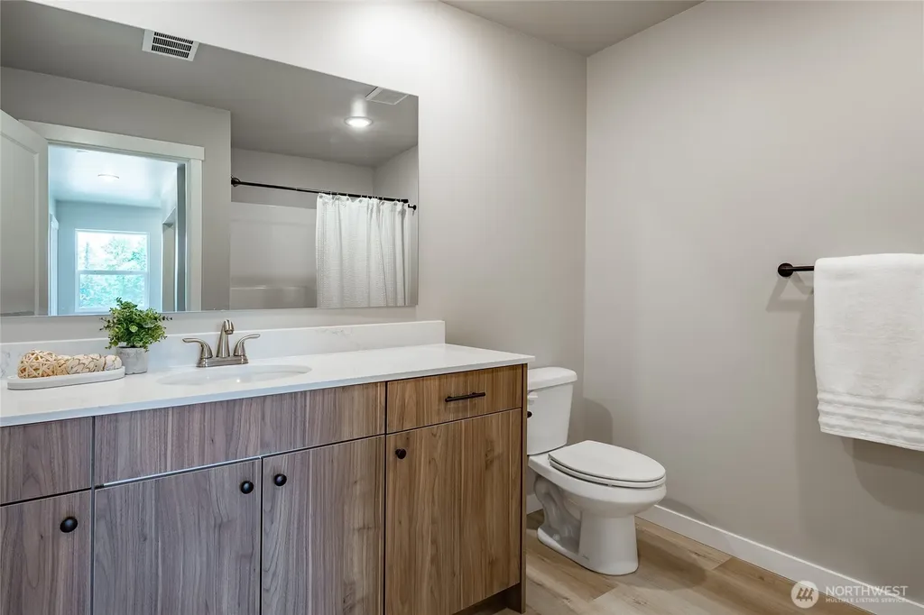 2966 Sweet Gum Loop Blaine WA 98230