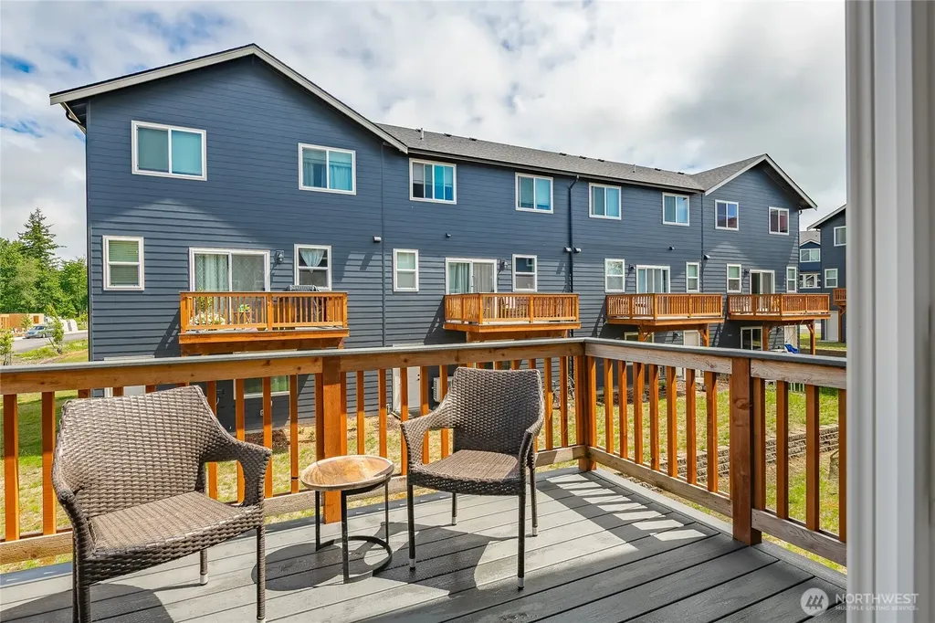 2966 Sweet Gum Loop Blaine WA 98230