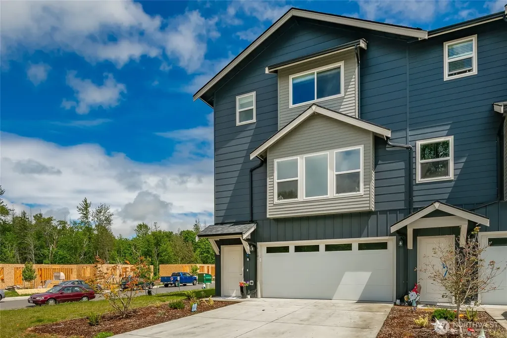 2966 Sweet Gum Loop Blaine WA 98230
