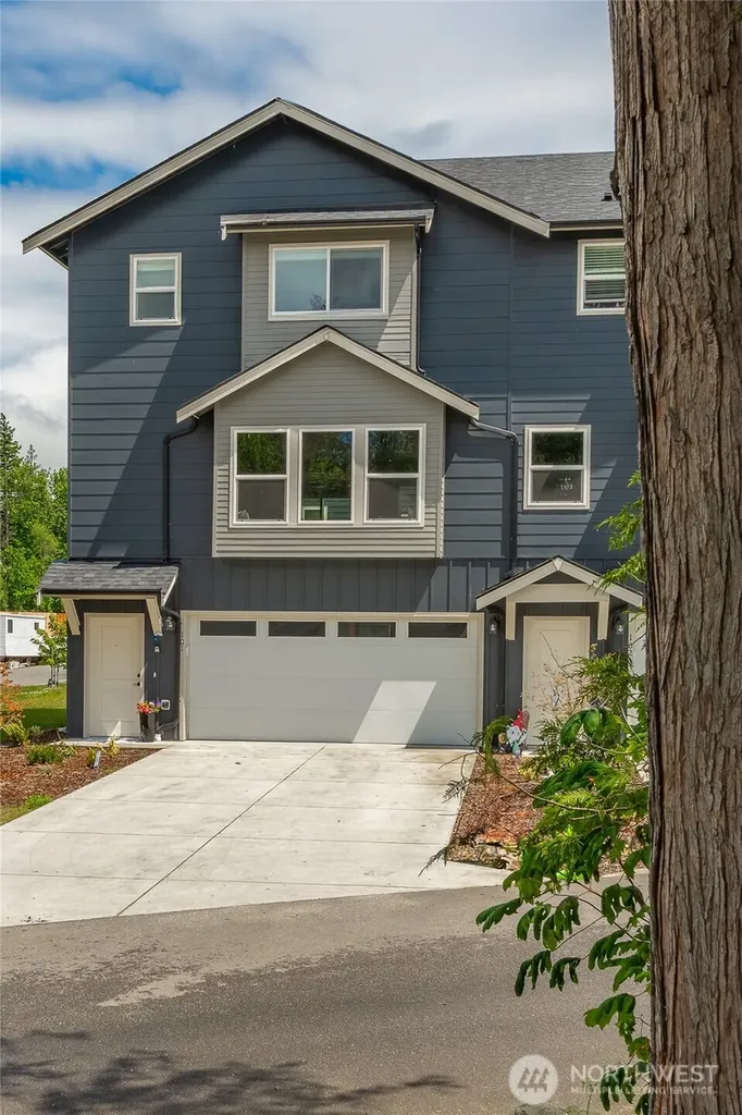 2966 Sweet Gum Loop Blaine WA 98230