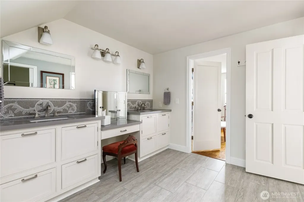1418 Bonnie View Acres Road Oak Harbor WA 98277