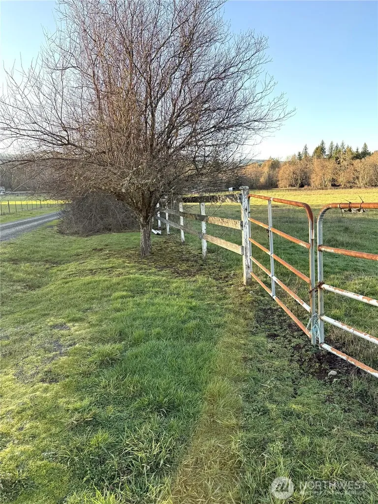 144 Laurence Lane Centralia WA 98579