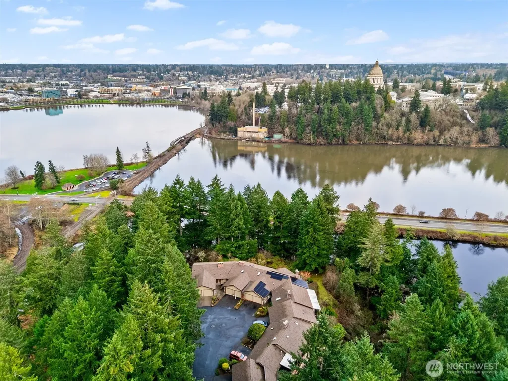 1406 Evergreen Park Lane SW Olympia WA 98502