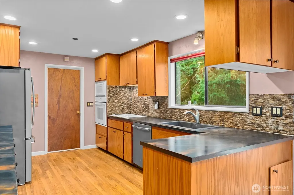 1406 Evergreen Park Lane SW Olympia WA 98502