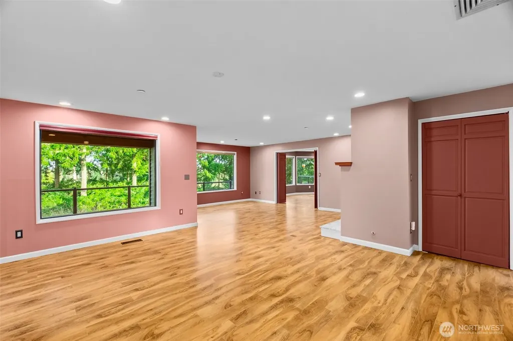 1406 Evergreen Park Lane SW Olympia WA 98502