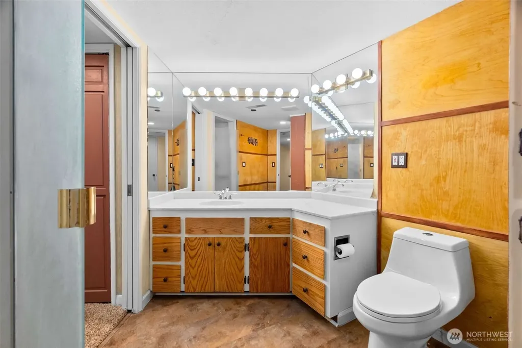 1406 Evergreen Park Lane SW Olympia WA 98502