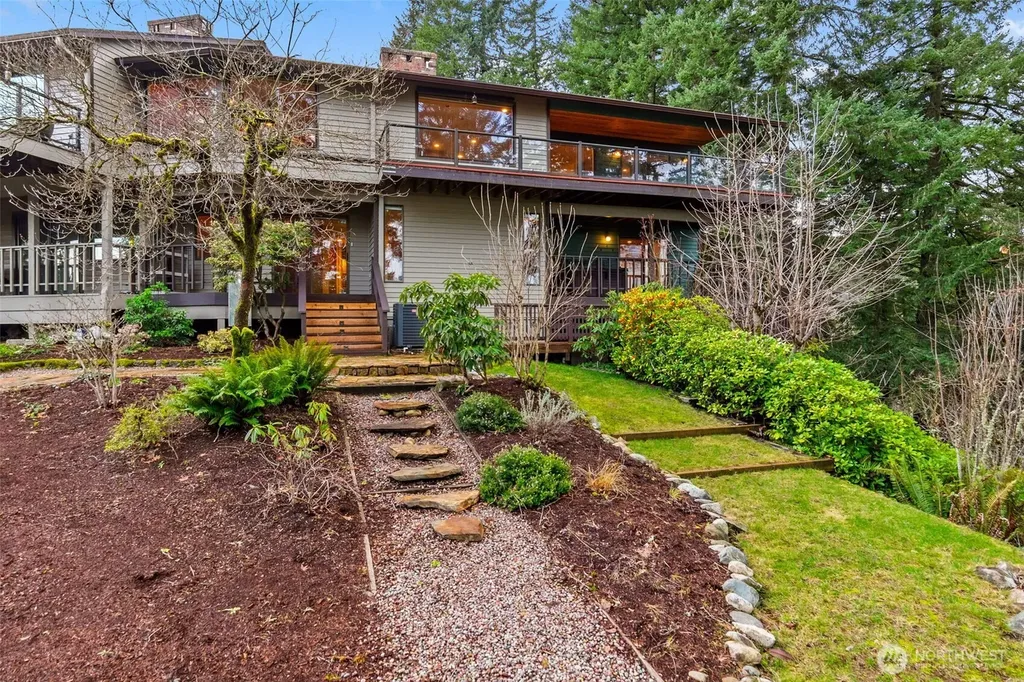 1406 Evergreen Park Lane SW Olympia WA 98502