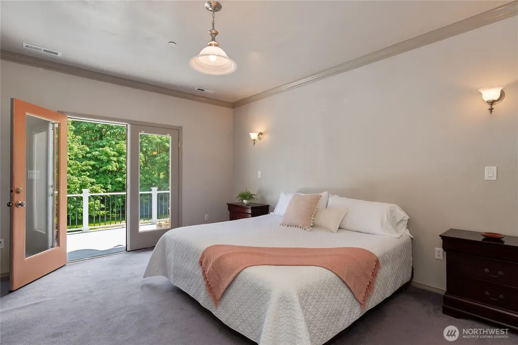 323 E Alderwood Road Belfair WA 98528