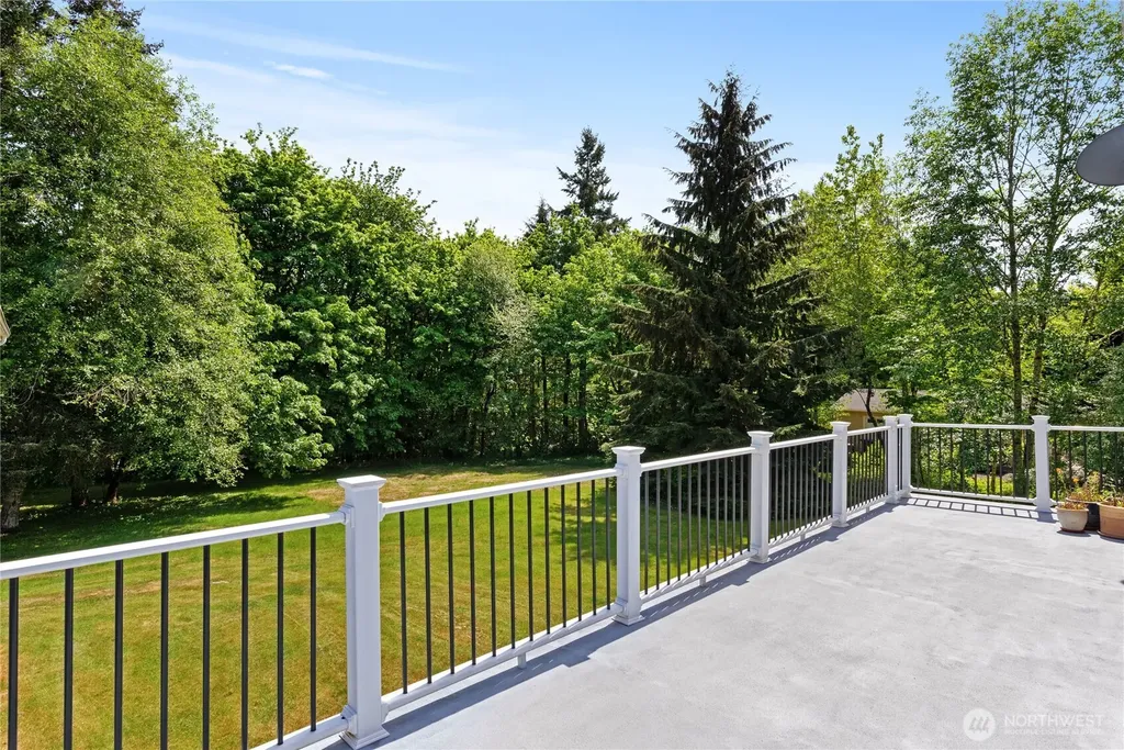 323 E Alderwood Road Belfair WA 98528