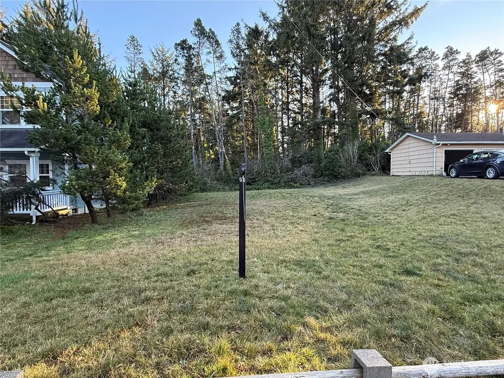 1314 232nd Lane Ocean Park WA 98640