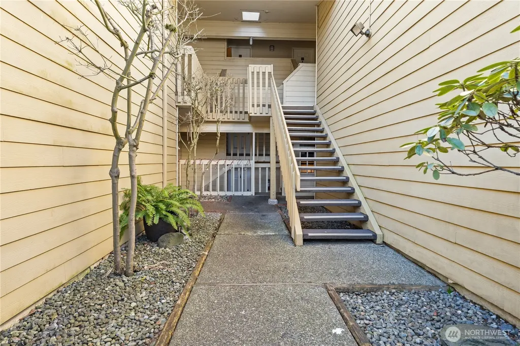 2520 S 317th Street Federal Way WA 98003