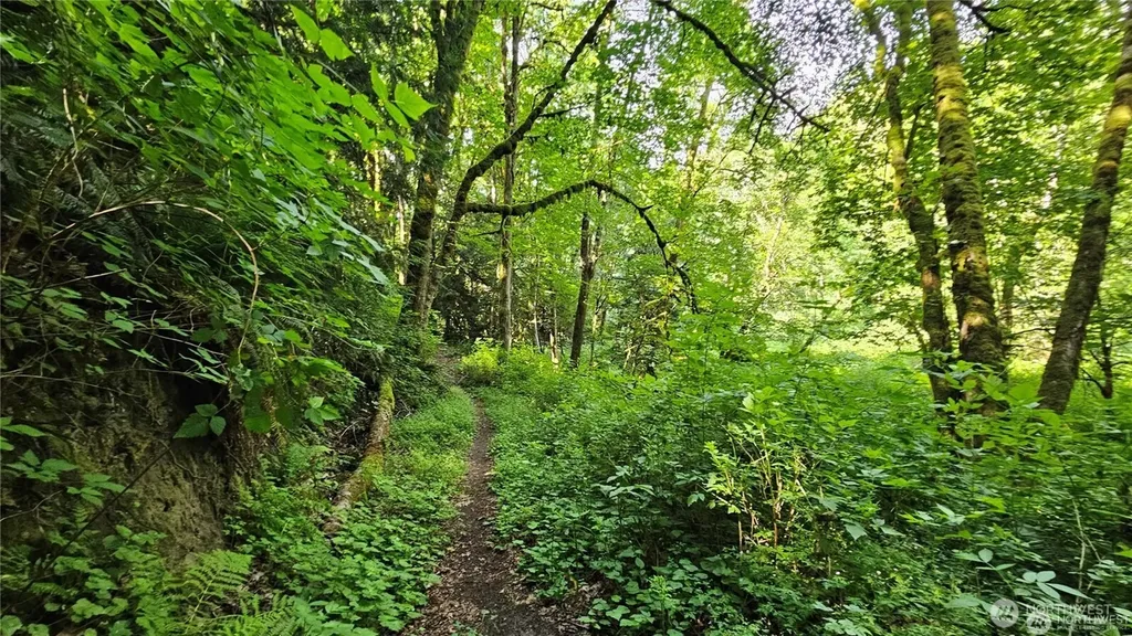 210 Pugh Road NE Poulsbo WA 98370
