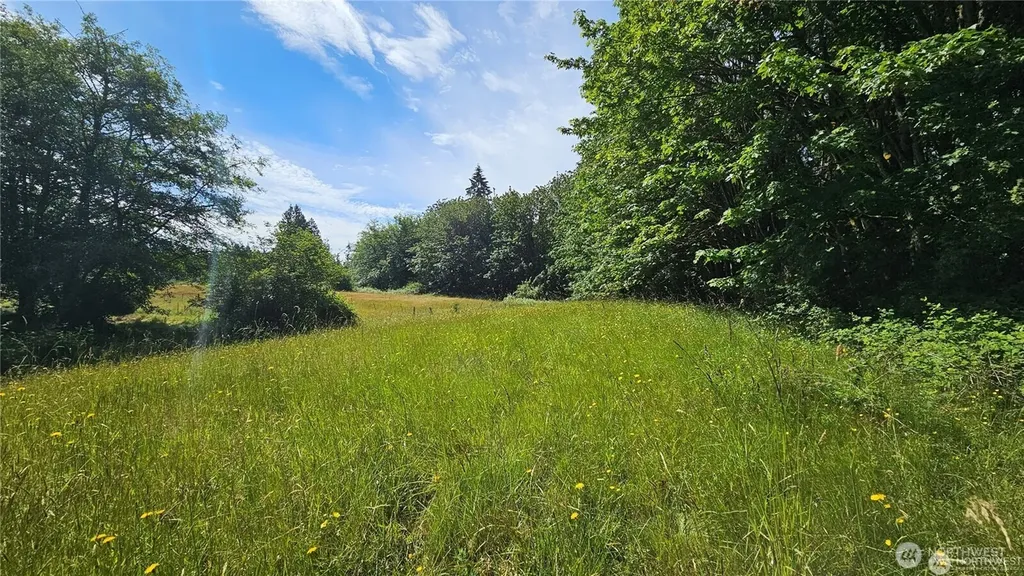 210 Pugh Road NE Poulsbo WA 98370