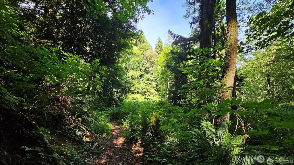 210 Pugh Road NE Poulsbo WA 98370