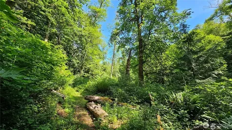210 Pugh Road NE Poulsbo WA 98370