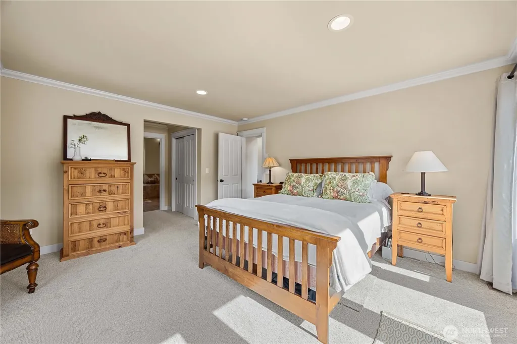 35 Sackett Glen Lane Chelan WA 98816